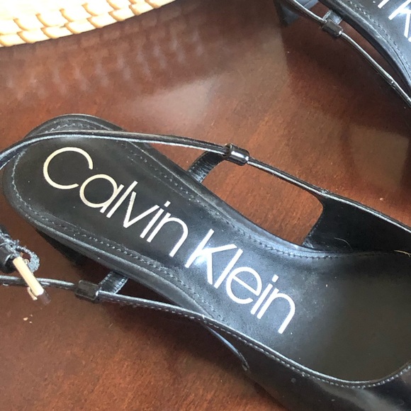 Calvin Klein Glossy Black Slingback block heels - Picture 7 of 8